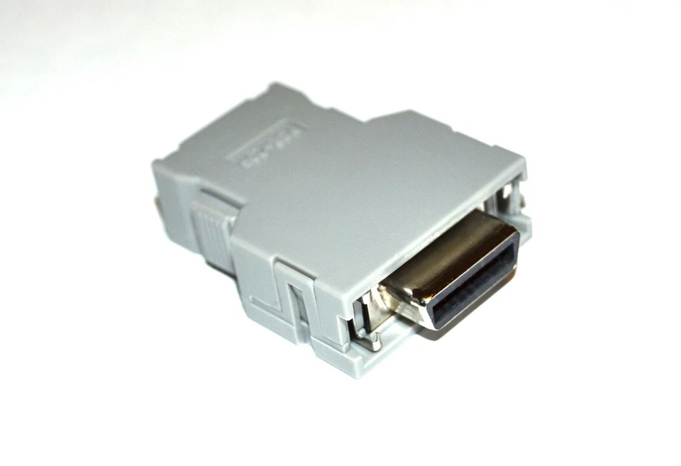 Fanuc 20 Pin Honda Connector Replacement for Feedback Amplifiers CNC, IO - Image 1 of 4