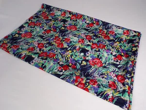 London Collection Rose Hubble Floral Print Sewing Fabric Poly 45" W x 5 Yds L22 - Picture 1 of 5