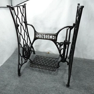 Antique Singer Treadle Sewing Machine Cast Iron Base Stand Table Shabby Chic USA - Picture 1 of 24