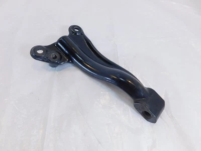 Soporte de montaje de tubo de escape Harley Davidson Dyna Street Bob & Super Glide Foto 1 de 4