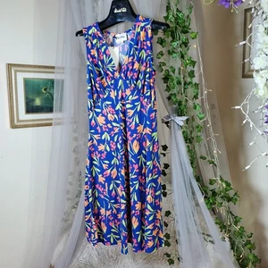 Leota Women's Size M Blue Ivy Floral Flower Stretchy Midi Dress NWT $148 V Neck - Picture 1 of 5