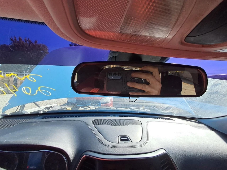 Espejo retrovisor nuevo estilo rueda de 6 orejetas para camioneta Dodge 1500 19-23 2587453 Foto 1 de 1