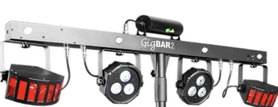 Sistema de iluminación DJ Chauvet GigBAR2. BONO: U-King LED Negro y Punto Pin Incluido. Foto 1 de 4