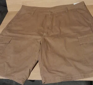 WRANGLER Hero Cargo Shorts Size 40 Men's Loose Fit Khaki Knee-Length New w/ Tags - Picture 1 of 5