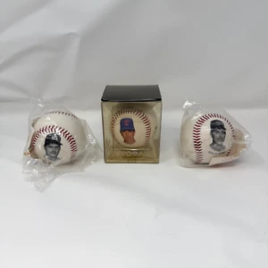 Nolan Ryan 1993 Chevron Baseball Fotoball 300th Win + 2 One in a Series Ball Lot - Bild 1 von 20