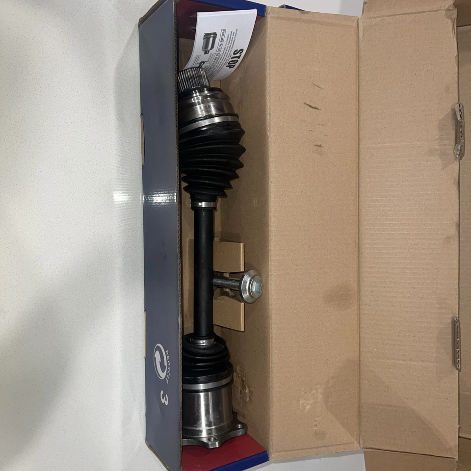 Audi A6 CV Axel 2016 (para un juego) completamente nuevo, nunca usado Foto 1 de 4