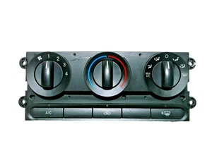06-07-08-09 FORD FUSION/MILAN/ MANUAL/ TEMPERATURE/ CLIMATE/ CONTROLS/ OEM - Picture 1 of 3