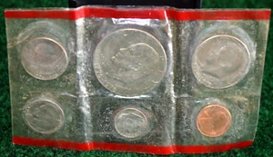 Six Sealed Uncirculated Coins 1976 Bicentennial Silver Dollar Half-Dollar - Picture 1 of 6