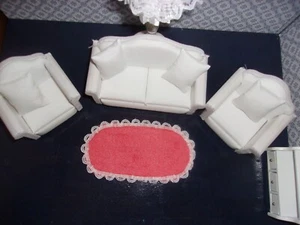 READ:  1:12 SCALE DOLLHOUSE MINIATURE Handmade OVAL Terry Cloth CORAL Area Rug - Picture 1 of 2