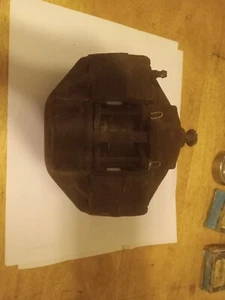 PORSCHE 911 L ,BRAKE CALIPER 911 FRONT EARLY 1968 - Picture 1 of 3