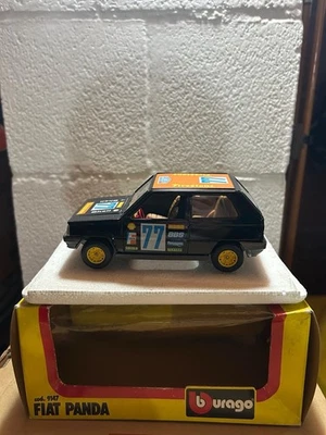 Bburago Fiat Panda #77 nera 1/24 perfetta con scatola - Immagine 1 di 3