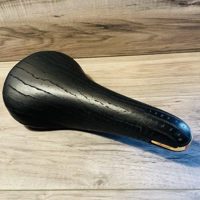 Insignia y rieles dorados vintage Selle Italia Turbo especial de cuero a rayas de tigre negro Foto 1 de 4