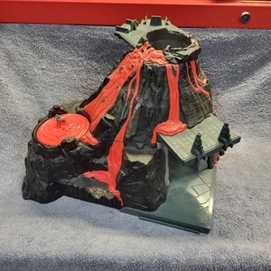 Star Wars 2005 Mustafar Final Duel Playset Comes As Shown - Picture 1 of 6