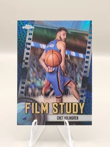 π₯2024-25 Topps Chrome Chet Holmgren Film Study Blue Ball Refractor #FS-12π₯ - Picture 1 of 2