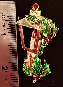 Vintage Gold Christmas Holly Brooch Pin Rhinestone Ruby Red Green Enamel Xmas - Picture 1 of 2