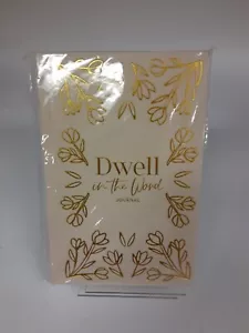 Diario Dwell in the Word - Lámina de oro lino encuadernada por The Daily Grace Co - Sellada - Imagen 1 de 3