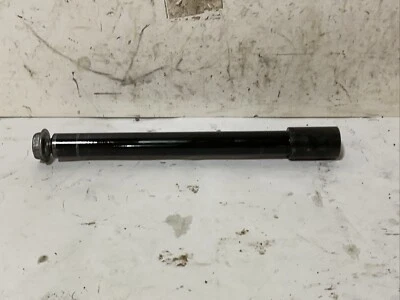 Eje delantero Yamaha YZF-R1-2005 Foto 1 de 4