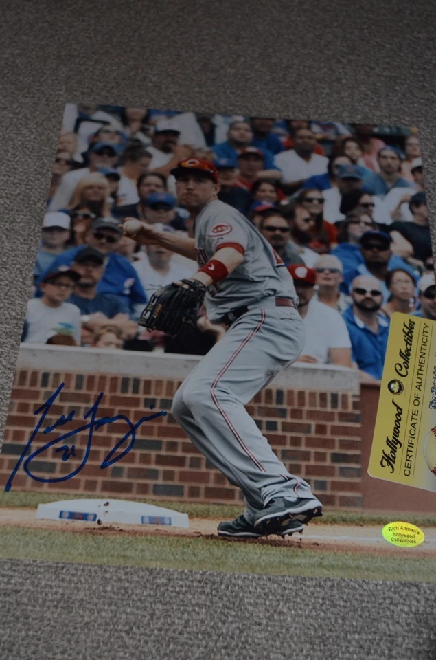 Todd Frazier Signed 8x10 Photo Cincinnati Reds, w/ Altman hologram - Image 1 of 1
