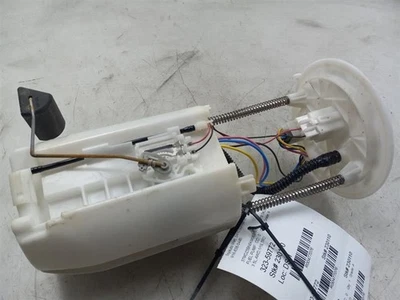 16-19 TOYOTA TACOMA TRD CREW CAB 3.5L AWD AT GAS FUEL PUMP  - Image 1 of 4