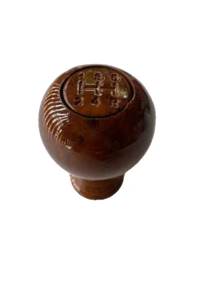 Wood shift knob 5 Speed MAZDA 1000 1200 1300 1500 1600 1800 R360 616 CAPELLA 808 - Imagem 1 de 4