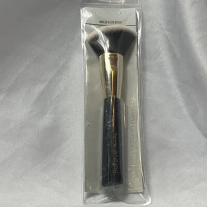 Angled Blush Brush To Hug The Curves Of Your Cheeks Soft But Durable Bristles - Picture 1 of 12