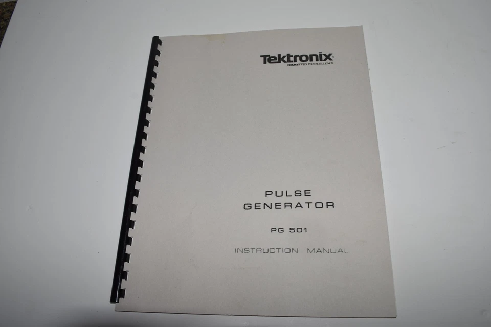 TEKTRONIX PG501 PULSE GENERATOR INSTRUCTION MANUAL (BOOK 422) - Image 1 of 1