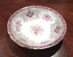 SHELLEY “GEORGIAN” RED PATTERN 13361 FRUIT/DESSERT BOWL 5 3/8" MADE IN ENGLAND - Picture 1 of 5