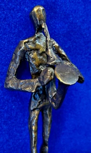 * MODERNIST/BRUTALIST CAST Brass/ BRONZE SCULPTURE SAXOPHONE PLAYER 8” Tall - Picture 1 of 12