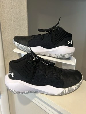 Under Armour Jet '21 Basketball Shoes 3024794-001 Size 6.5 Y Or Women’s Size 8. - Image 1 of 4