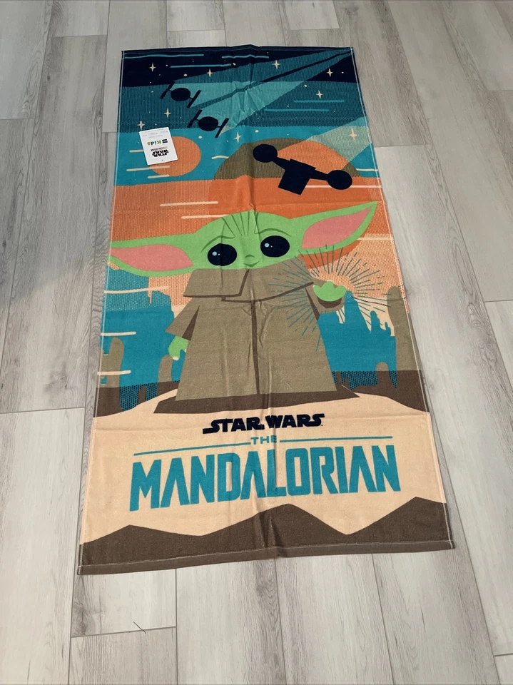 Toalha de praia infantil Star Wars Baby Yoda nova com etiquetas - Mandalorian - FRETE GRÁTIS 28x58 - Imagem 1 de 3