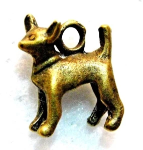 50Pcs. WHOLESALE Tibetan Antique Bronze 3D Chihuahua DOG Charms Pendants Q1330 - Picture 1 of 11