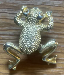 Vintage frog brooch in gold tone. Moving Legs! Super Cute! - Picture 1 of 3
