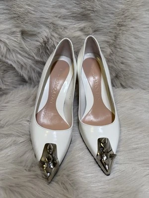 Zapatos de salón Alexander Mcqueen de charol con tachuelas talla 36 Foto 1 de 4