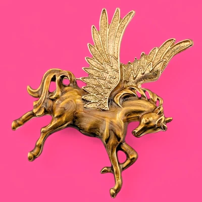 GLITTER-WINGED GOLDEN PEGASUS BROOCH metal enamel flying horse pin unicorn S6 - Image 1 of 4
