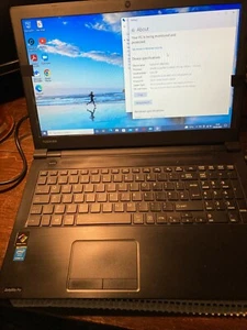 Laptop Toshiba R50 i5 - Picture 1 of 3