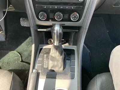 Conjunto de palanca de cambios de transmisión automática usado se adapta a: Volkswagen Passat G 2014 Foto 1 de 4