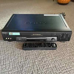 Sony SLV-N71 VCR con control remoto genuino EXCELENTE/grabadora VHS probada y funcionando - Imagen 1 de 4