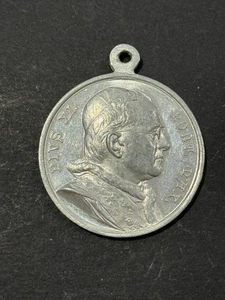 Antique religious medals ALUMINIUM "SAN FRANCISCO DE ASIS Y PIO XI" (4 x 3 CM) - Picture 1 of 2