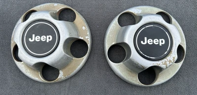 Juego de DOS - Tapacubos centrales de rueda Jeep Wrangler plateados P/N 52057618 Foto 1 de 4