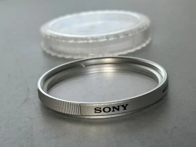 Sony 52mm MC-Protecter Filter &  Keeper - Image 1 of 2