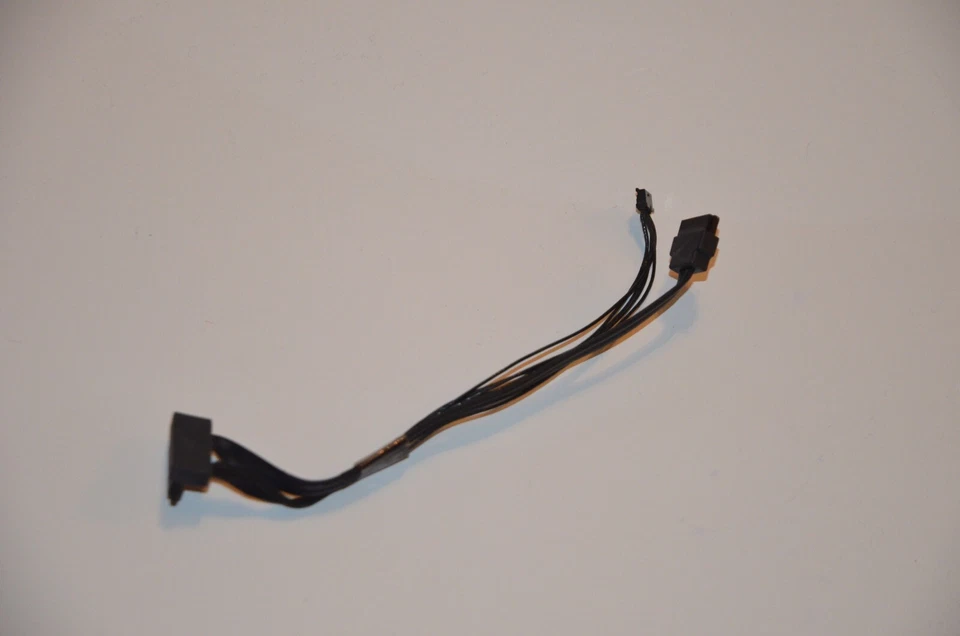 APPLE iMac 21,5“ (A1311) ++ Hard Drive Data Cable ++ HDD ++ 593-1291 A - Image 1 of 1