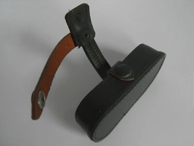 Okularabdeckung / Schutzkappe für BW Fernglas HENSOLDT WETZLAR (Zeiss), 10x50 - image 1 of 4