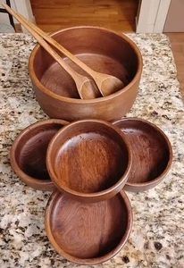 Vintage Teak Wood 7 Piece Salad Bowl Set Includes Utensils - Picture 1 of 7