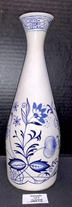Blue & White Floral Ceramic Bud Vase Signed KAY Vintage - Picture 1 of 7