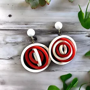 Vintage Boho Spinner hängende Ohrringe rot weiß Clip 2 1/8 Zoll Tropfen - Bild 1 von 5