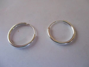 Solid 925 Sterling Silver Earring Loop 18mm round 3mm thick - Picture 1 of 2