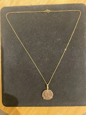 COLGANTE MONEDA ROMANA ORO AMARILLO 18K MILOR CON COLLAR SERPENTINA ORO AMARILLO 14K Foto 1 de 4