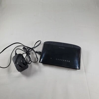 Red conmutadora Gigabit Ethernet de escritorio de 8 puertos D-Link DGS-1008G 10/100/1000 L66 Foto 1 de 4