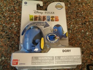 Bandai Hatch 'n Heroes Dory Transformando Figura Huevo NUEVO Encontrando a Dory Nemo Disney - Imagen 1 de 3