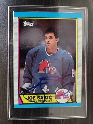 1989-90 TOPPS SIGNED ROOKIE CARD JOE SAKIC NORDIQUES AVALANCHE HOF  # 113 - Image 1 of 4